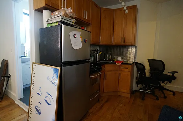 Rented by EXR | media 10