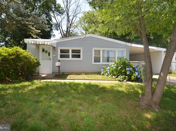 113 County Ave, Maple Shade, NJ 08052