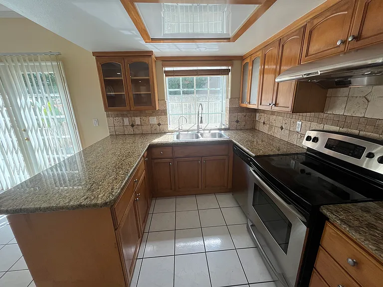 130 Fano St #A — Photo 16