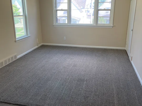 4409-4411 Woburn Ave, Cleveland, OH 44109