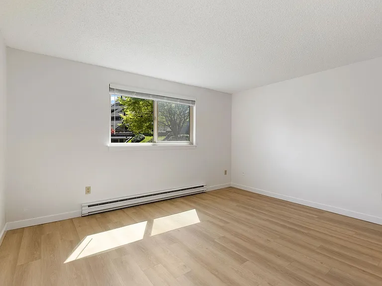 Lawton Park Villas- One month free- 2 Bed / 2 Bath Space to Live, Room to Breathe, All Yours. Mag... — Photo 48