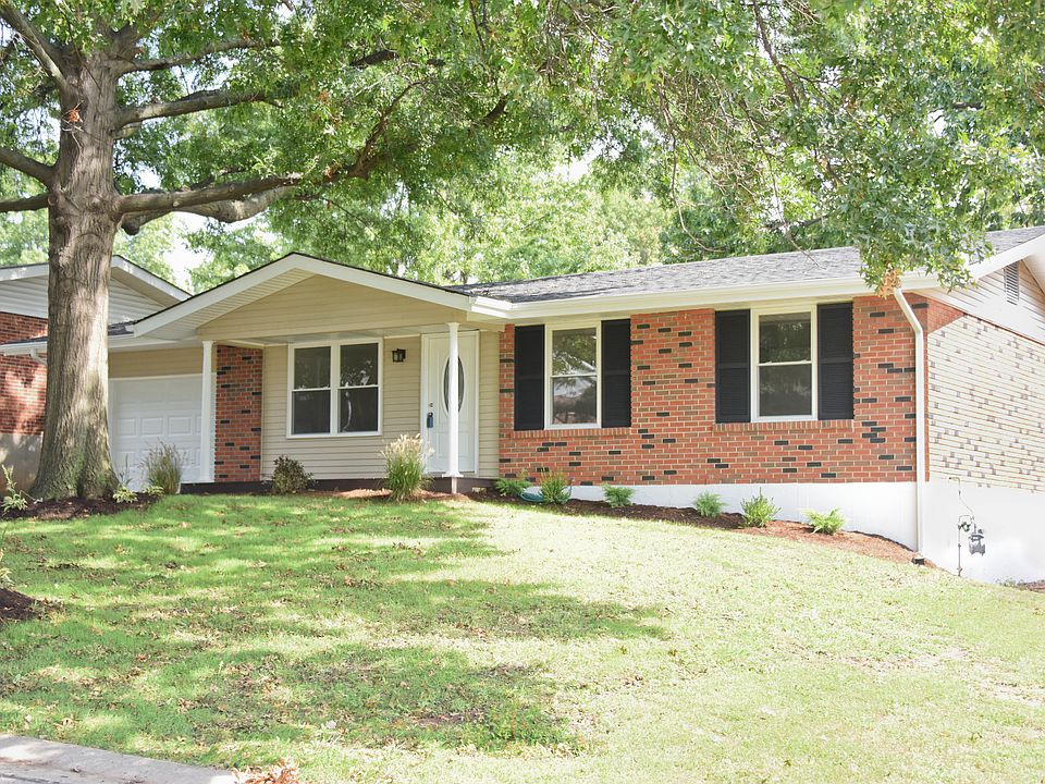 1st image of 735 Peace Haven Dr