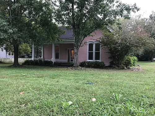 111 Maple St Photo 1