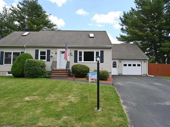348 Parkway S, Brewer, ME 04412