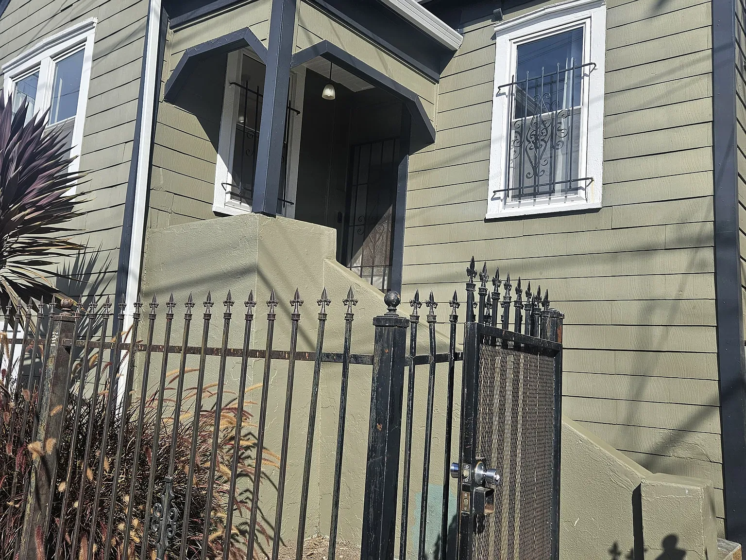 2 bed, 784 sqft, $2,888 — Photo 1