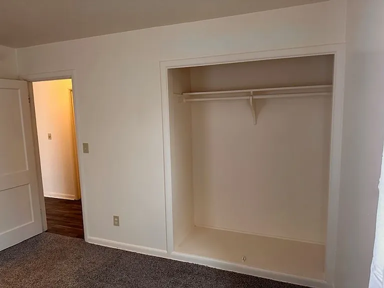 8003 N Wabash Ave — Photo 11