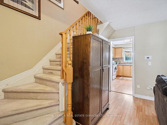 4th image of 2871 Darien Rd #14