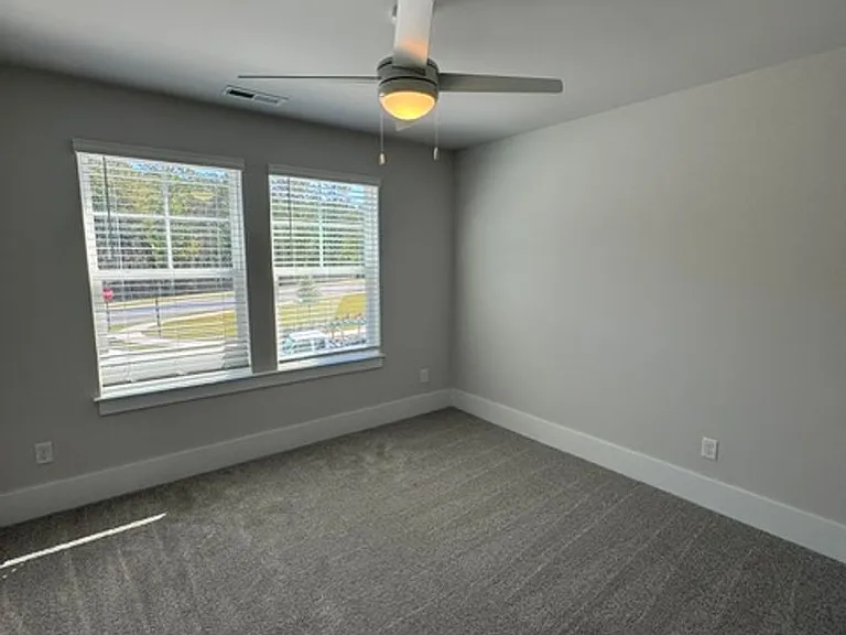 16 Cashmere Ct — Photo 17