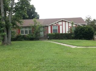 206 Friendship Dr, Goodlettsville, TN 37072