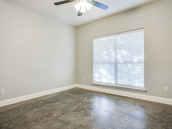 5th image of 3116 Waits Ave