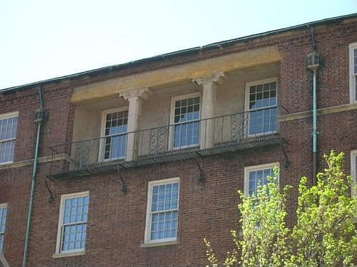 1st image of 535 Locust St APT 404