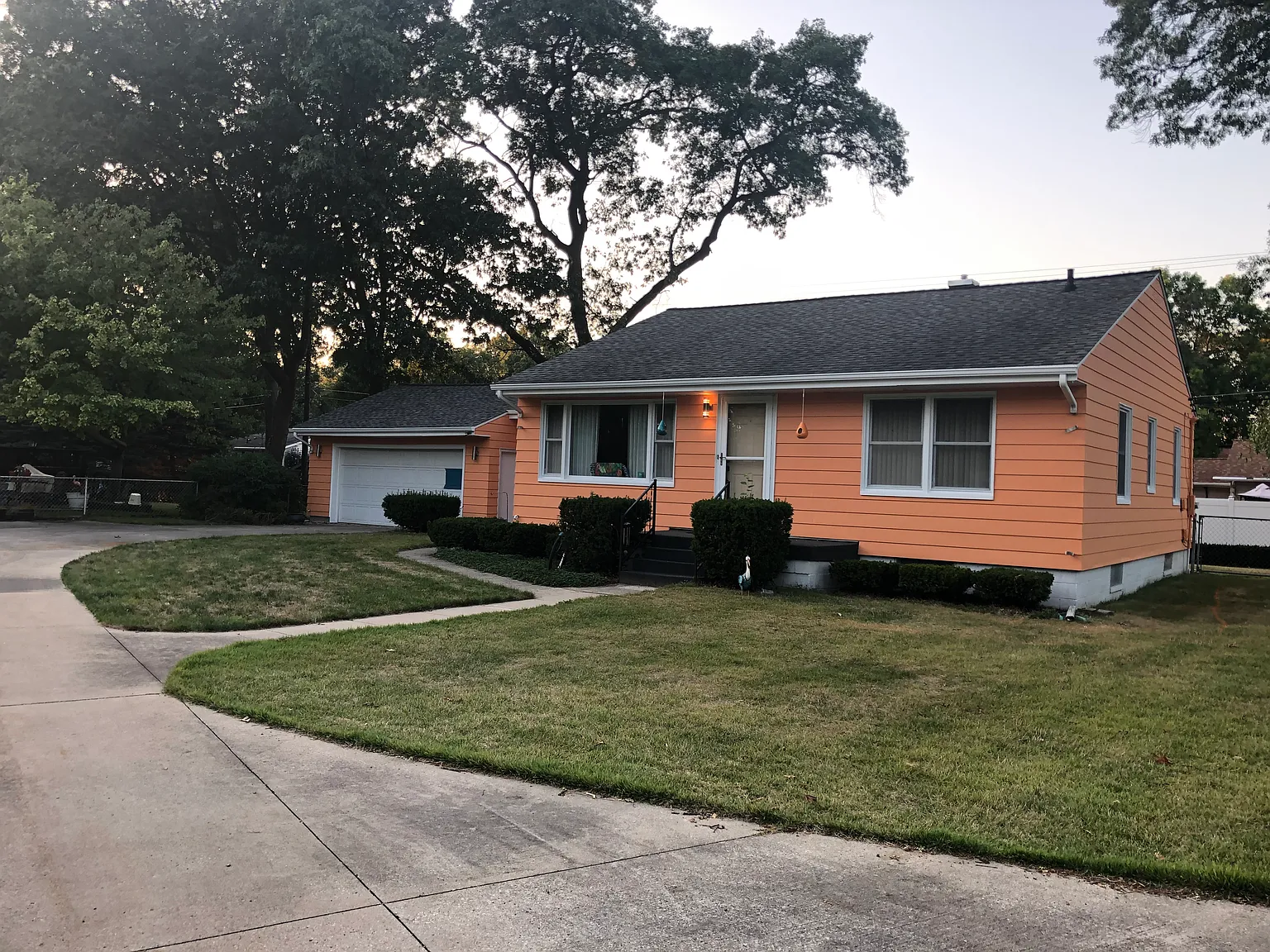 614 Washington Park Blvd photo 1