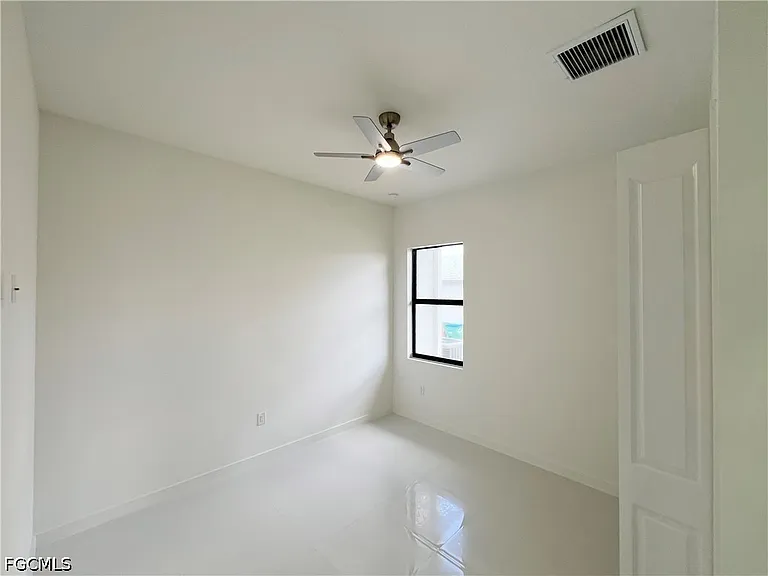 2113 NW 41st Ave — Photo 18