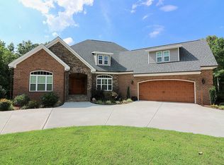 535 Barber Rd, Carthage, NC 28327