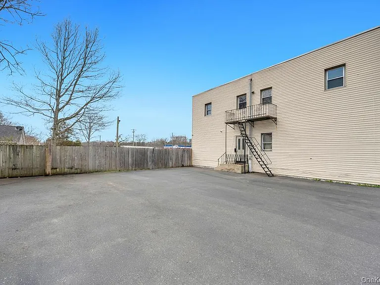 1550 Montauk Hwy #1B — Photo 3
