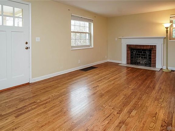 5th image of 748 Greenmount Blvd