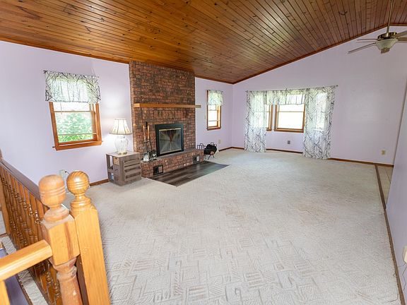 5th image of 19797 Apple Rd