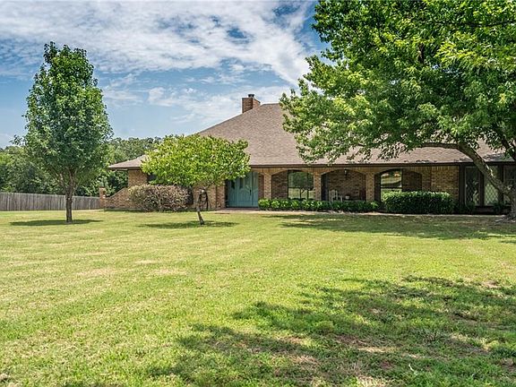 3rd image of 3622 Northcrest Dr