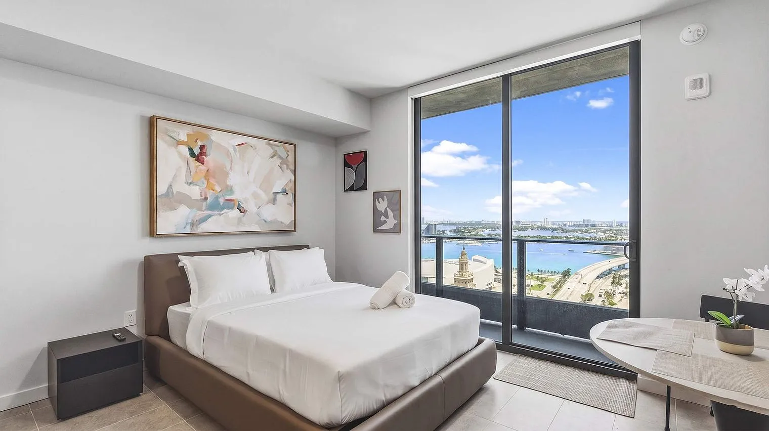 Studio, 1.0 bath, 452 sqft, $5,421 — Photo 2