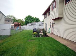 3 Rutgers Ln, Middlesex, NJ 08846