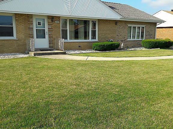 2nd image of 6227 W 90th St