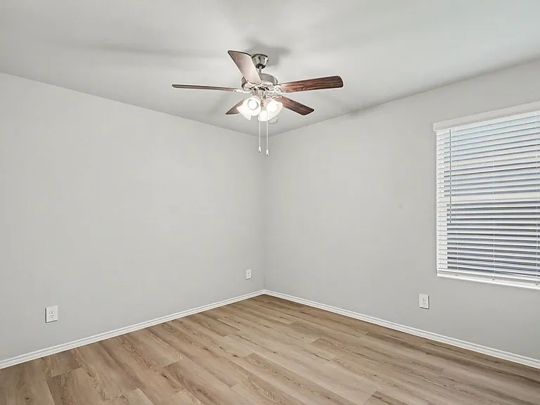 16616 Port Arthur Pl — Photo 13