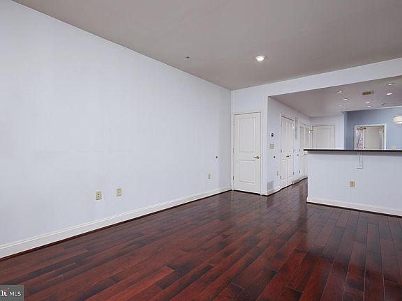 5th image of 2200 17th St NW APT 109