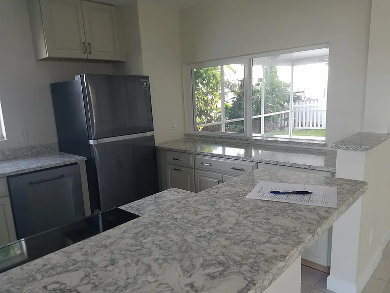 5930 Bali Way N — Photo 19