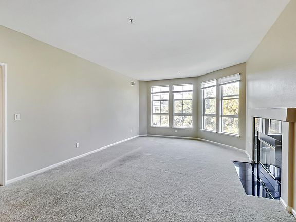 4th image of 880 Meridian Bay Ln Unit 213