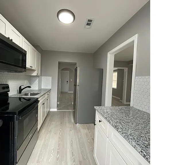 699 Whitmore Ave — Photo 1