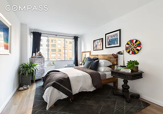 Rented by Compass | media 9