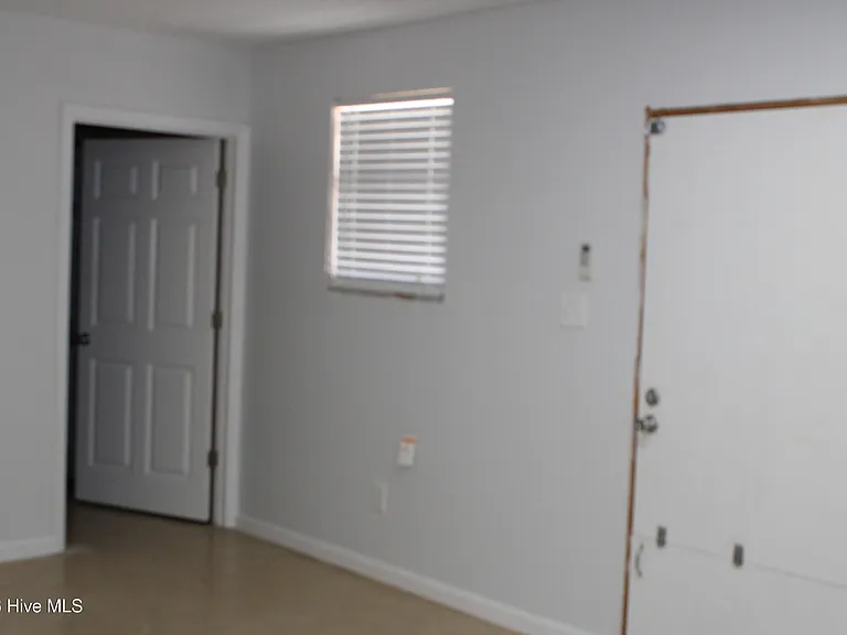 916 Stanton Dr — Photo 41