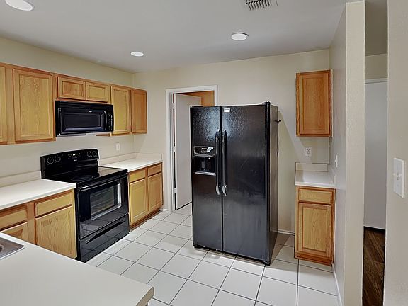 4th image of 225 Chalk Mountain Dr