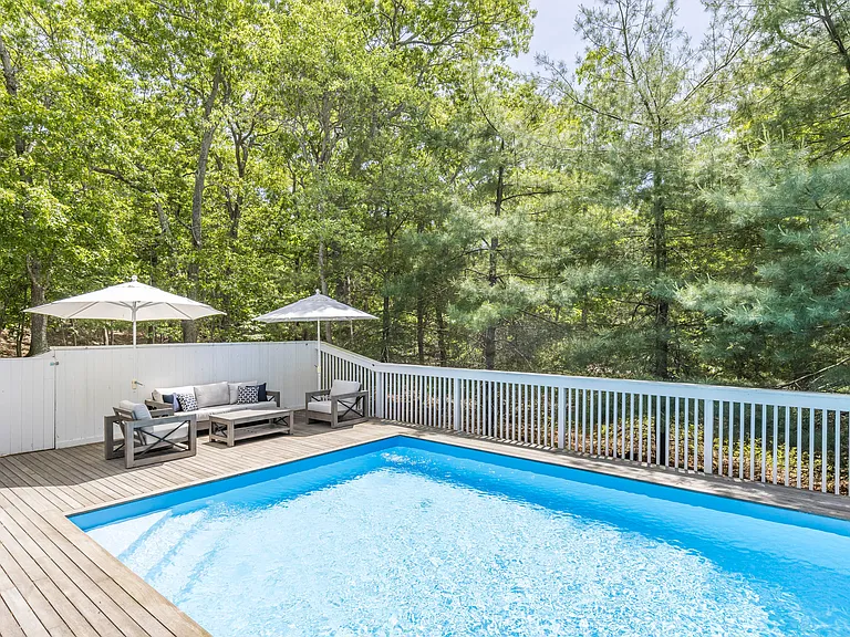 147 Sycamore Dr — Photo 3