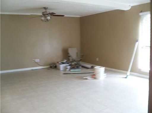 4th image of 670 Newport Cir