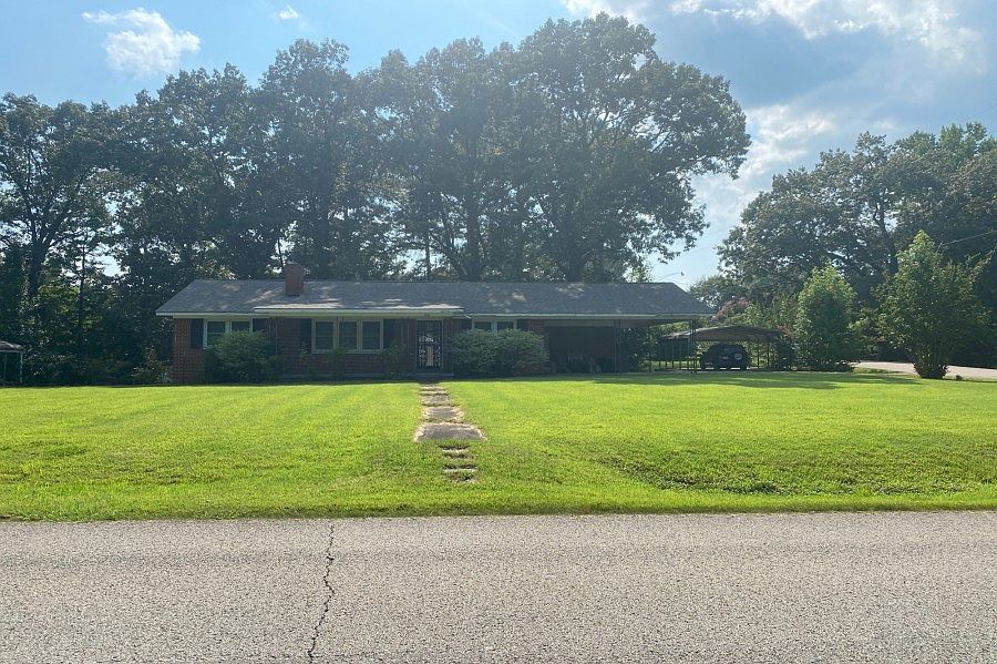 1st image of 190 Hillhurst Dr