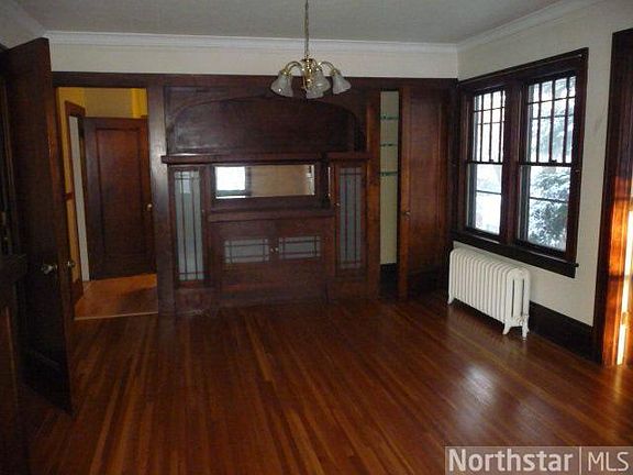 2nd image of 1847 Fairmount Ave