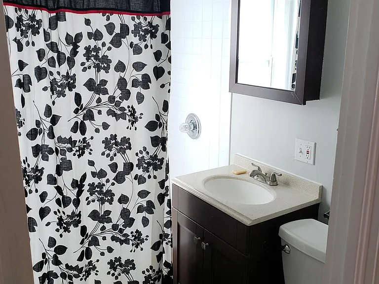 2126 Eldred Ave #DOWN — Photo 5