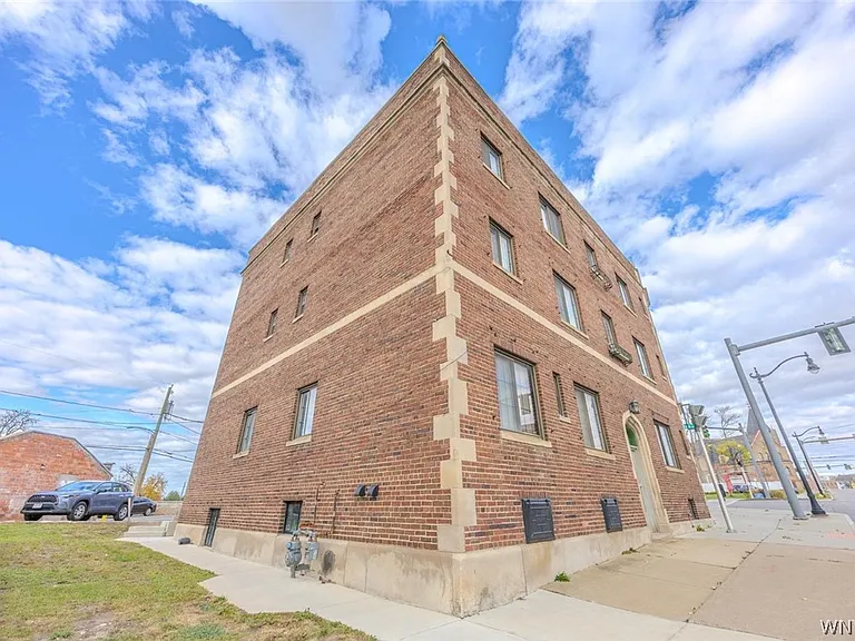 530 Main St #14 — Photo 9