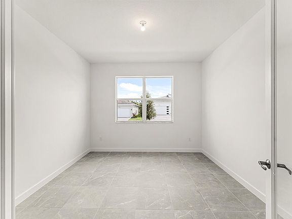 3rd image of 12033 SW Pantone Street