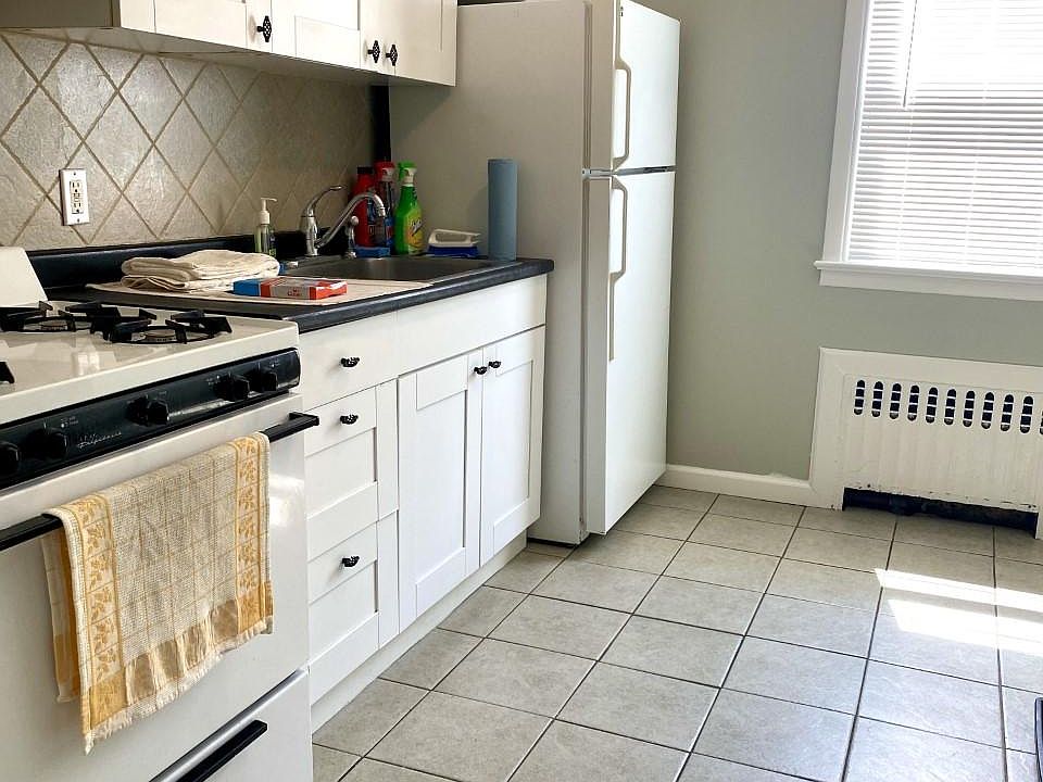 1st image of 420 5th St #1