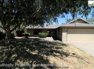 3657 Santa Rosa Way, Redding, CA 96003