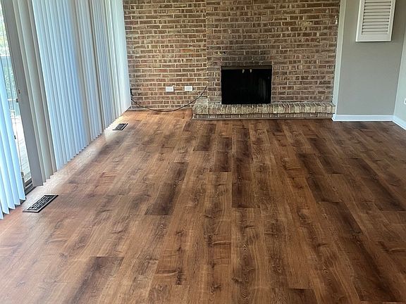 2nd image of 5515 E Lake Dr APT D