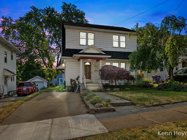 1010 Frederick Ave NW, Grand Rapids, MI 49504