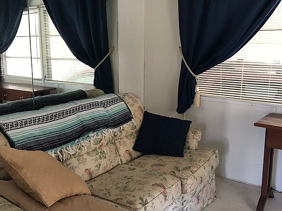 Den or 2nd Bedroom