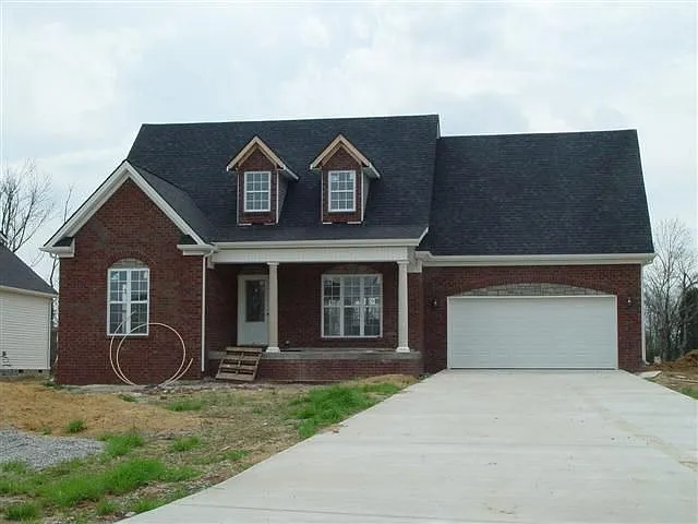 1015 Augusta Dr photo 1