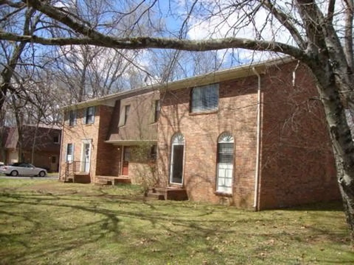 Tri-plex near MTSU — Photo 2