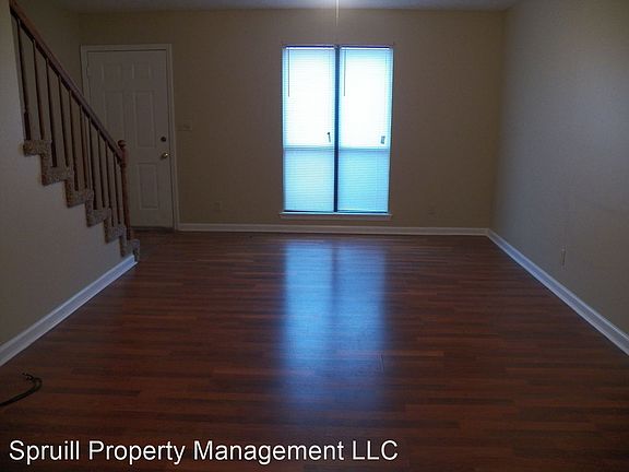 3rd image of 215 Helen Cir #A