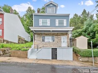 1273 Voskamp St, Pittsburgh, PA 15212
