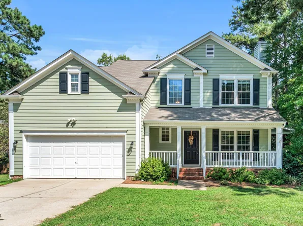 104 Armfield Ct, Cary, NC 27519